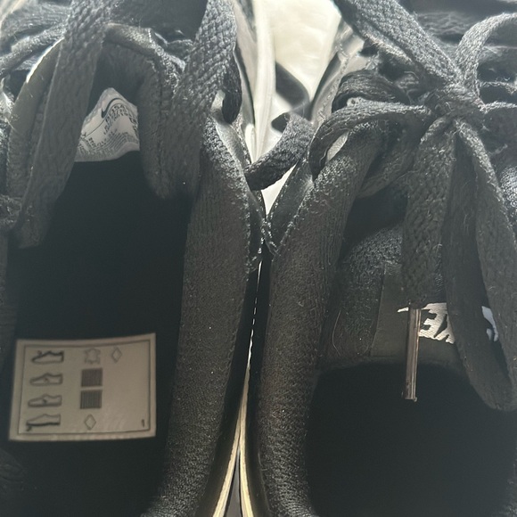 Nike Low Dunk Court Borough Low 2 Sneakers - Picture 3 of 4